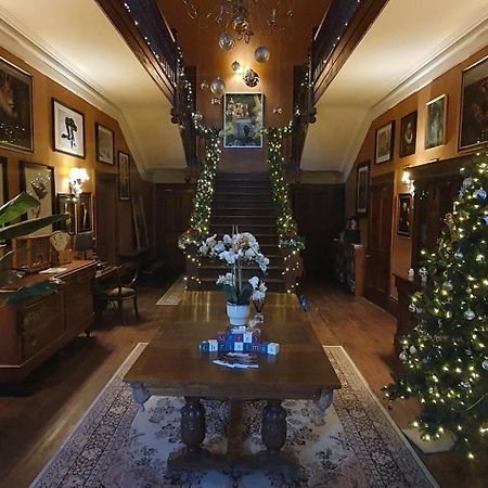 Large Mach Apartment At Pen Y Coed Hall Долгеллау Экстерьер фото